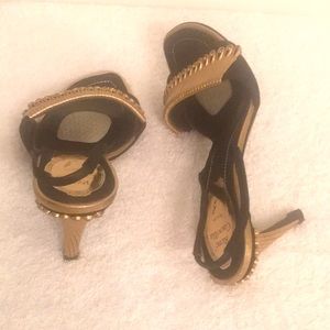 Dress slippers with heel. Not new
